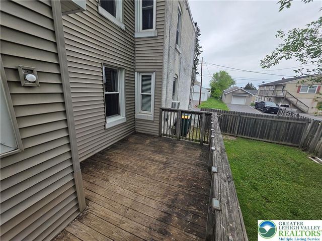 2710 Columbia Street, Palmer Twp, PA 18045