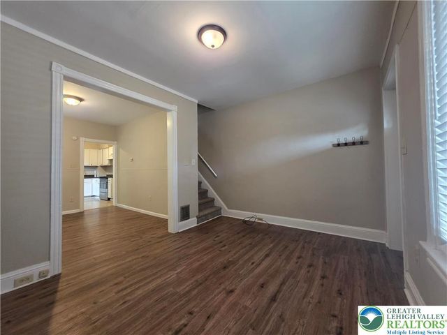 2710 Columbia Street, Palmer Twp, PA 18045