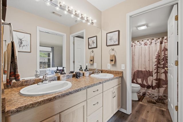 700 Fall Creek Drive 11, Branson, MO 65616