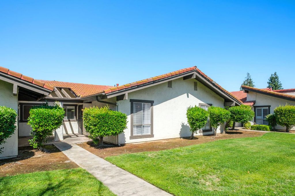 Image 1 of property listing at 317 W Sierra Avenue # 114, Fresno, CA 93704