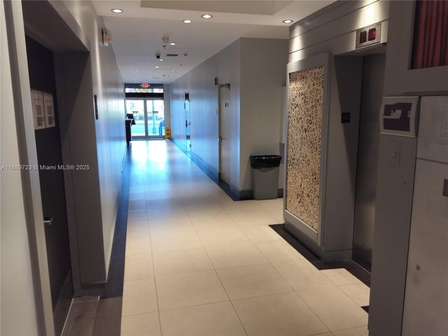 12550 Biscayne Blvd 605, North Miami, FL 33181