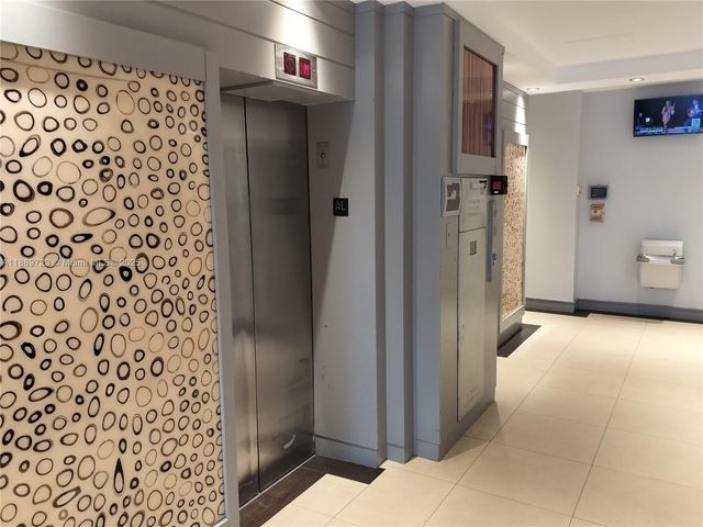 12550 Biscayne Blvd 605, North Miami, FL 33181