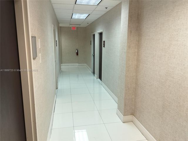 12550 Biscayne Blvd 605, North Miami, FL 33181