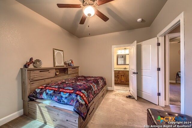 6197 Pfeil Road, Schertz, TX 78154