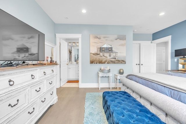 199 W 8th St 6, Boston, MA 02127