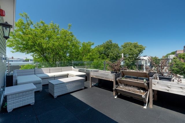 199 W 8th St 6, Boston, MA 02127