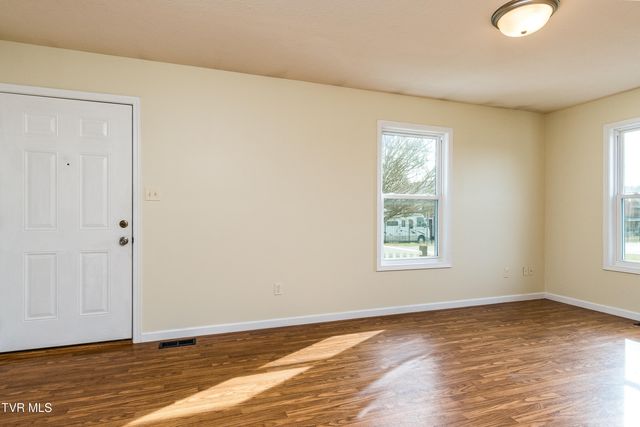 107 South 2nd Street, Watauga, TN 37694