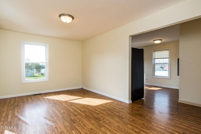 107 South 2nd Street, Watauga, TN 37694