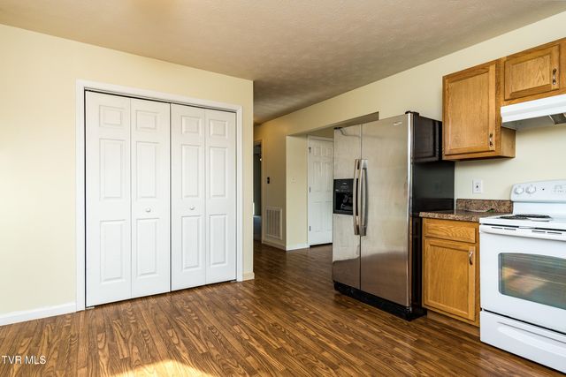 107 South 2nd Street, Watauga, TN 37694