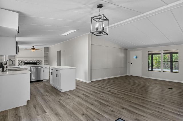 2001 S OVERVIEW DRIVE, Lecanto, FL 34461