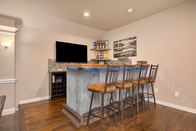 6956 Finch Drive, North Richland Hills, TX 76182