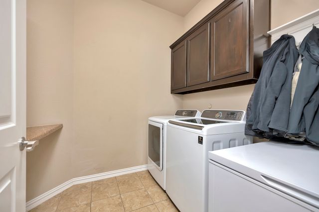 6956 Finch Drive, North Richland Hills, TX 76182