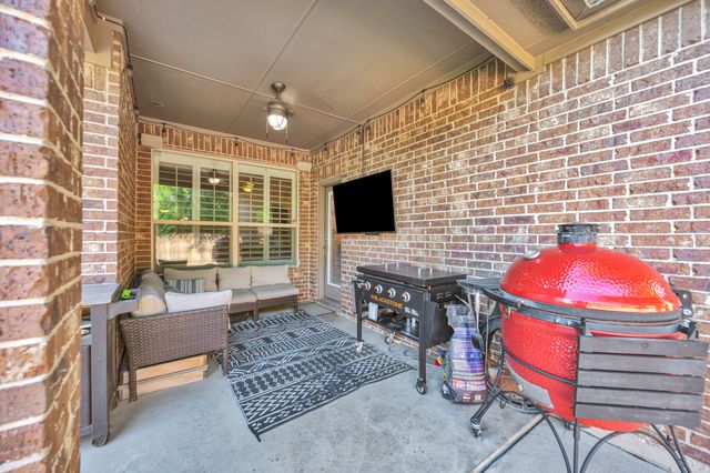 6956 Finch Drive, North Richland Hills, TX 76182