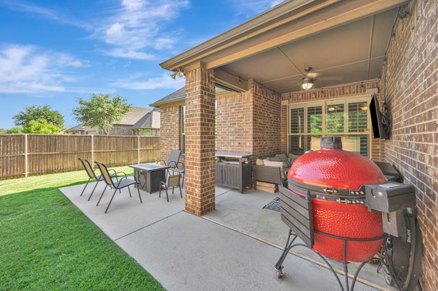 6956 Finch Drive, North Richland Hills, TX 76182
