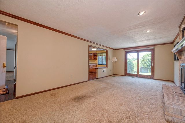 103 Barnwood, Ross Twp, PA 15237