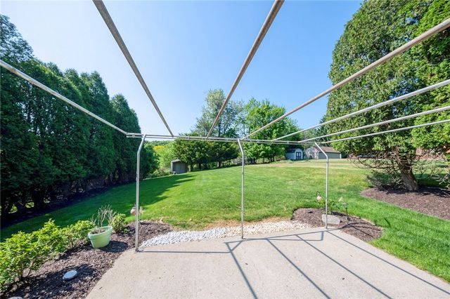 103 Barnwood, Ross Twp, PA 15237