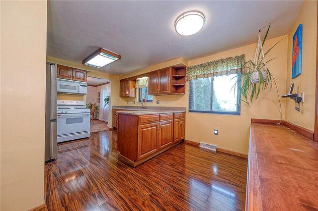 103 Barnwood, Ross Twp, PA 15237