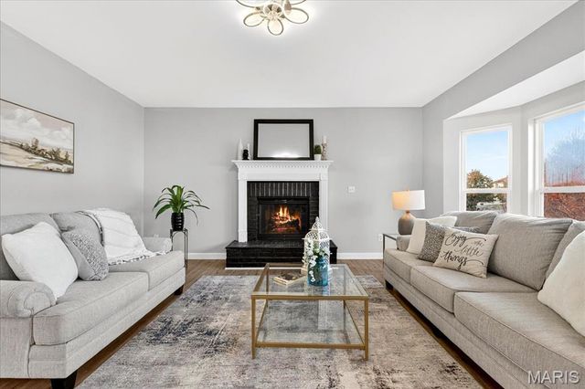 807 Victorygate Court, Lake St Louis, MO 63367