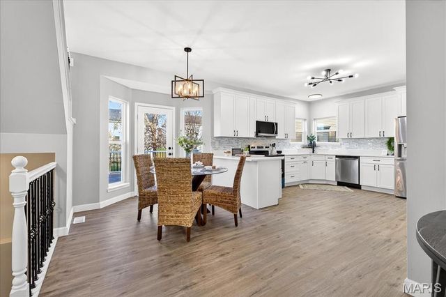 807 Victorygate Court, Lake St Louis, MO 63367