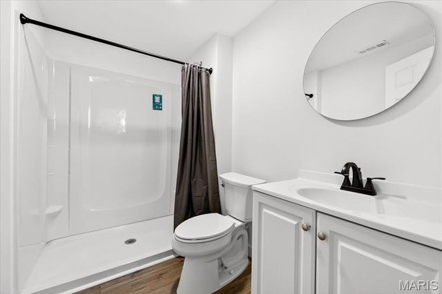 807 Victorygate Court, Lake St Louis, MO 63367