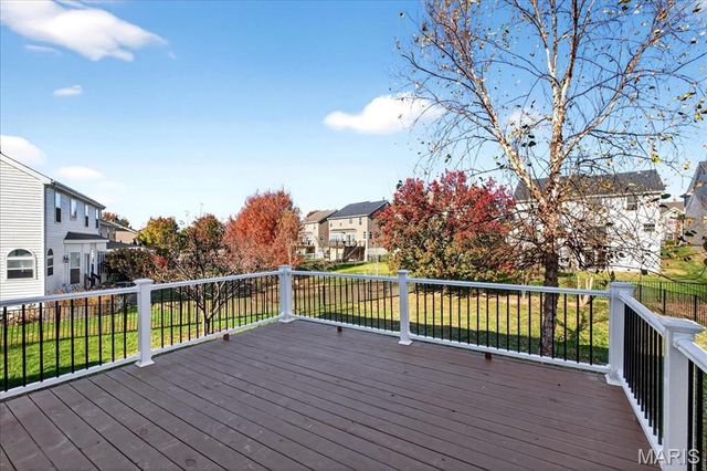 807 Victorygate Court, Lake St Louis, MO 63367