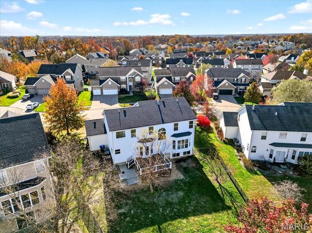 807 Victorygate Court, Lake St Louis, MO 63367