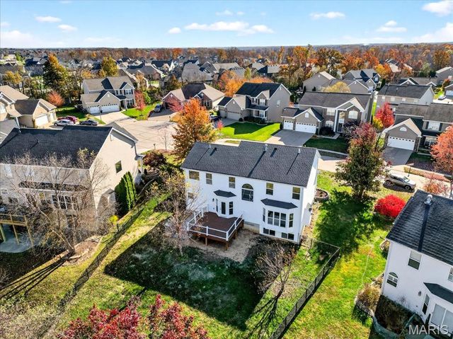 807 Victorygate Court, Lake St Louis, MO 63367