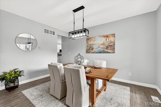 807 Victorygate Court, Lake St Louis, MO 63367