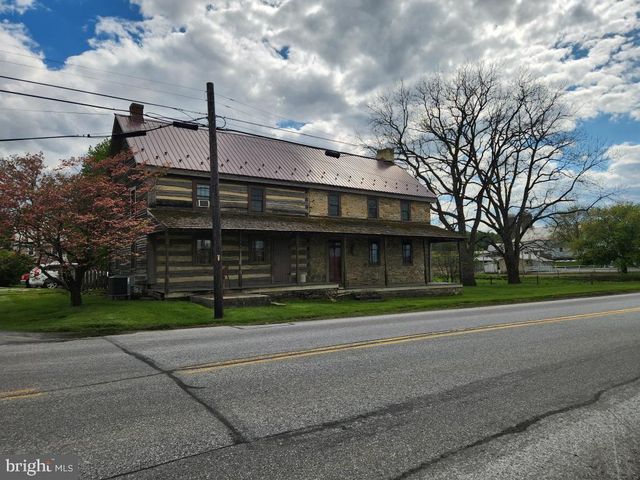 736 STRASBURG RD, Paradise, PA 17562