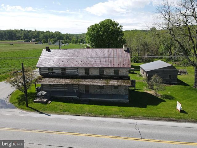 736 STRASBURG RD, Paradise, PA 17562