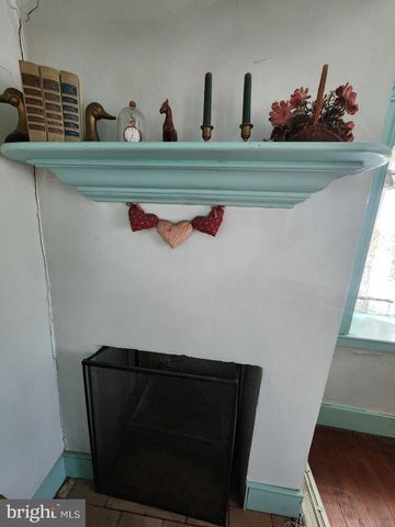 736 STRASBURG RD, Paradise, PA 17562
