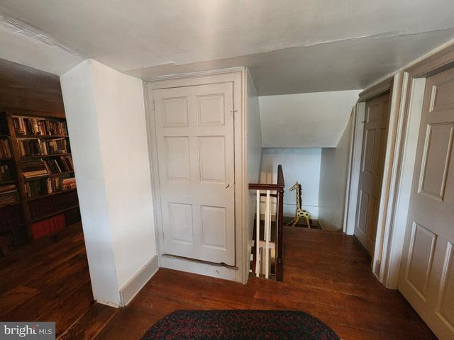 736 STRASBURG RD, Paradise, PA 17562