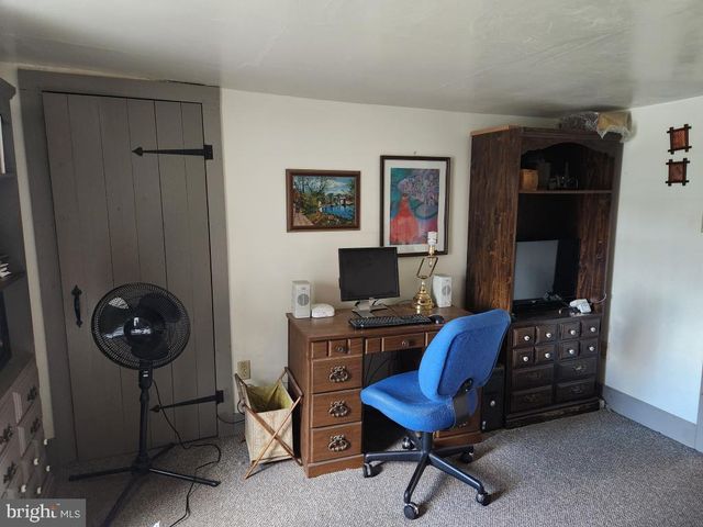 736 STRASBURG RD, Paradise, PA 17562