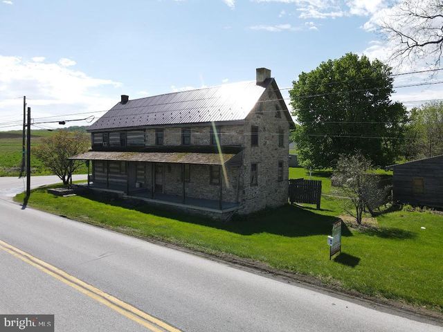 736 STRASBURG RD, Paradise, PA 17562