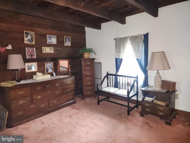 736 STRASBURG RD, Paradise, PA 17562