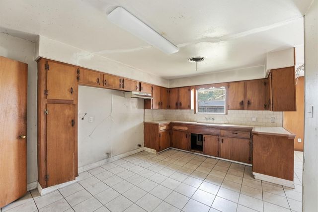 11614 Mullins Drive, Houston, TX 77035