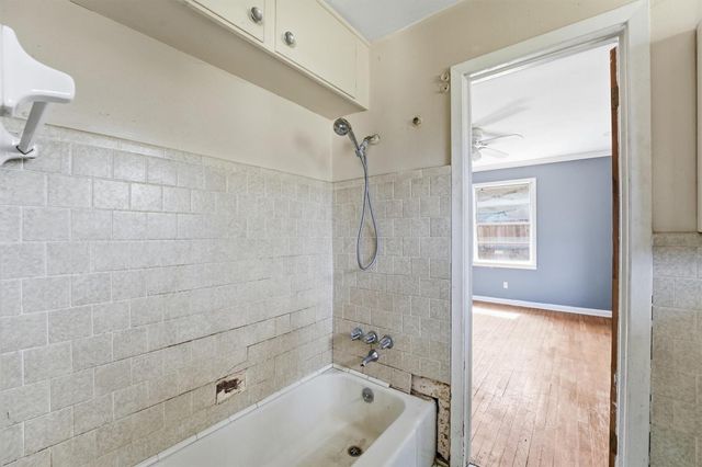 11614 Mullins Drive, Houston, TX 77035