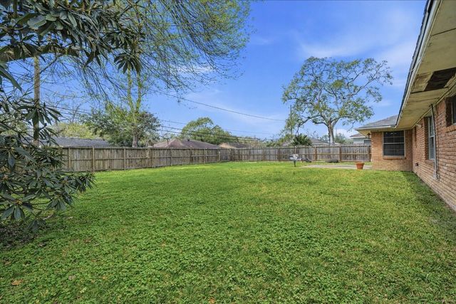 11614 Mullins Drive, Houston, TX 77035