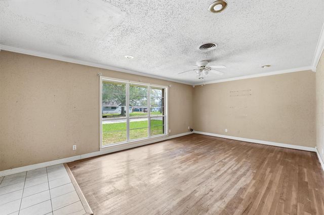 11614 Mullins Drive, Houston, TX 77035