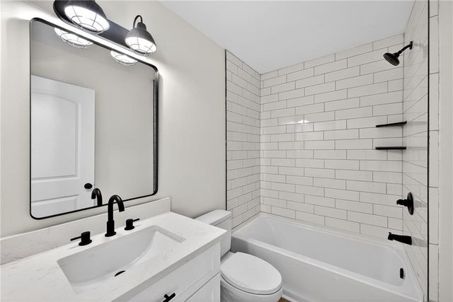 5800 Crabapple SW Drive, Mableton, GA 30126