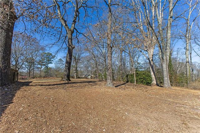 5800 Crabapple SW Drive, Mableton, GA 30126