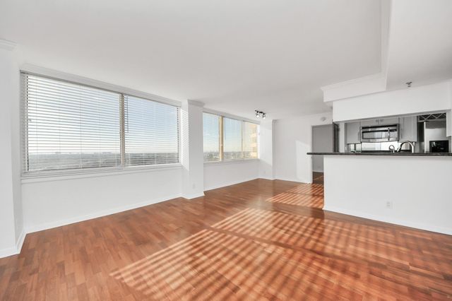 3525 Sage Road 1503, Houston, TX 77056