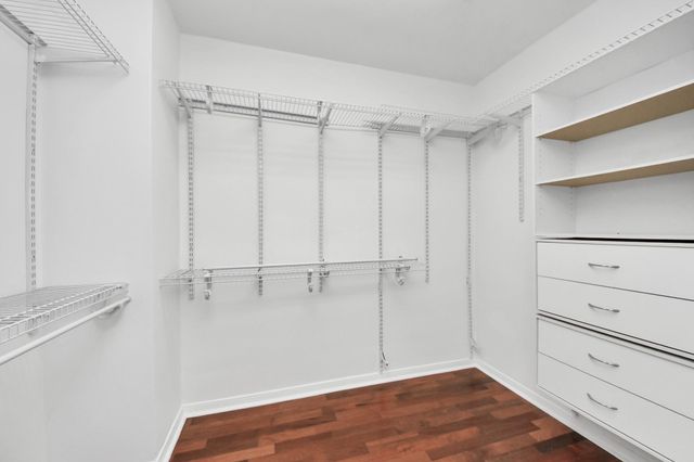 3525 Sage Road 1503, Houston, TX 77056