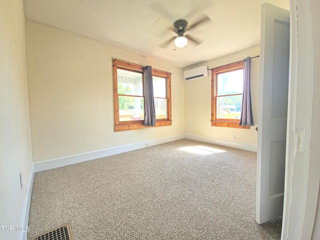 320 May Avenue, Kingsport, TN 37665