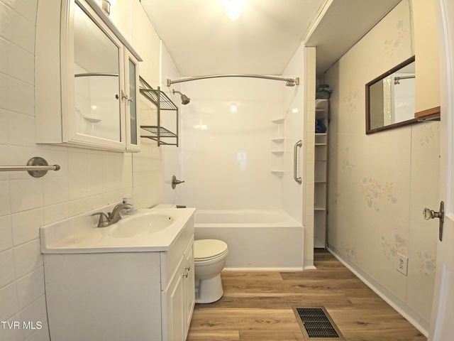 320 May Avenue, Kingsport, TN 37665