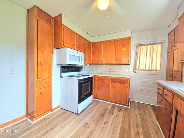 320 May Avenue, Kingsport, TN 37665