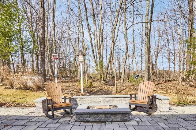 23 Austin Lane, Hollis, NH 03049