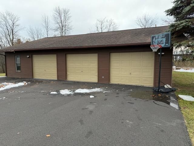 187 South Street, Champlain, NY 12919