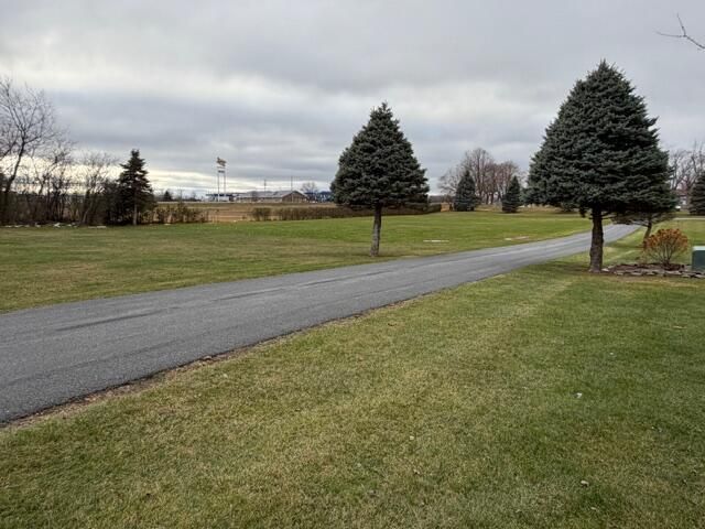 187 South Street, Champlain, NY 12919