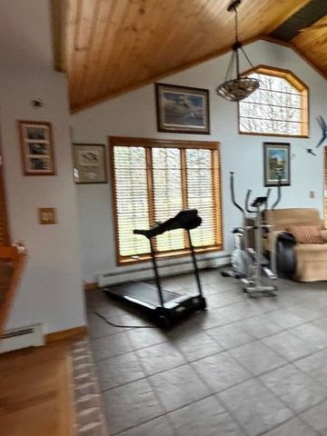 187 South Street, Champlain, NY 12919